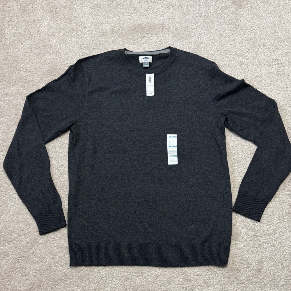 BNWT Old Navy charcoal Gray Crewneck Sweater